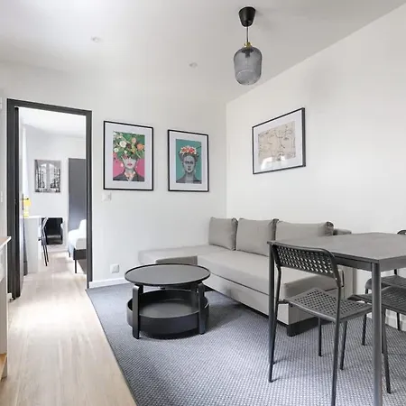 Charming 1br In The Heart Of 10th Parigi