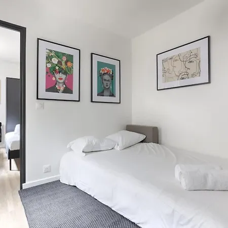 Charming 1br In The Heart Of 10th Parigi