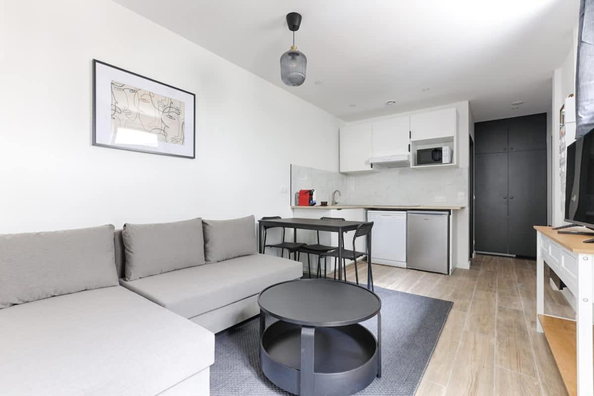 Charming 1br In The Heart Of 10th Apartment *